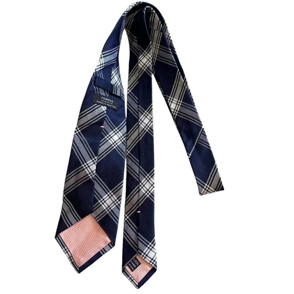 FAIRFAX Exclusively for Barney’s New York 100% Silk Men’s Tie